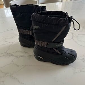 Youth Sorel Black Snow Boots
